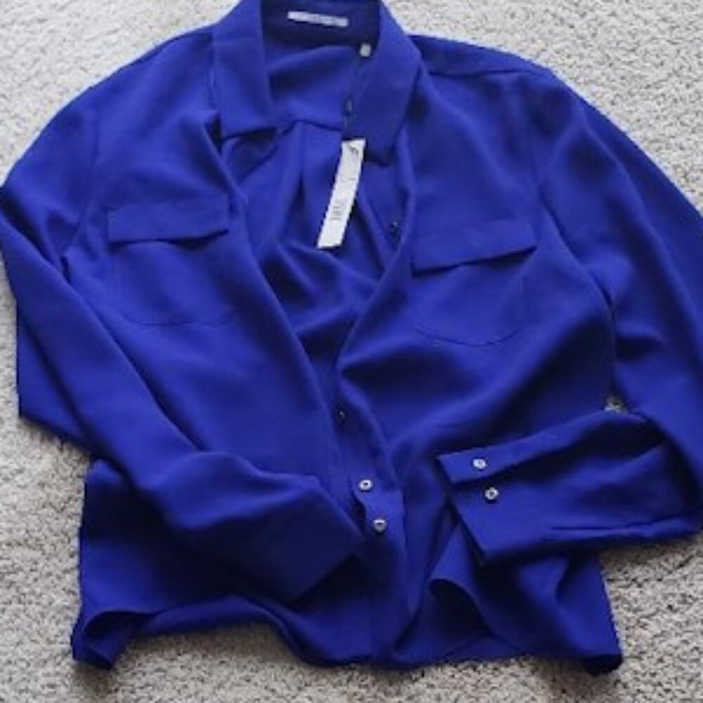 Tahari Long Sleeve Bright Blue Blouse with Front Packets